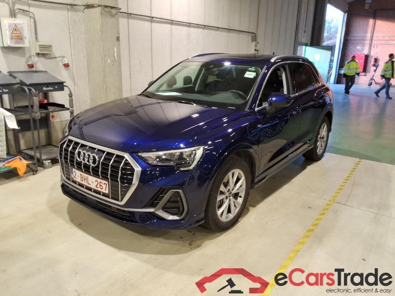 AUDI Q3 1.4 45 TFSI E S TRONIC S LINE #1