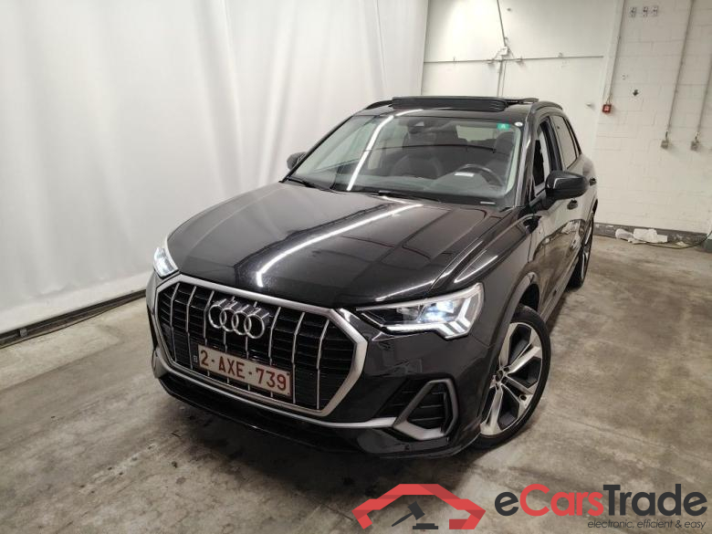 Audi Q3 35 TDI S tronic S line Business Edition 5d