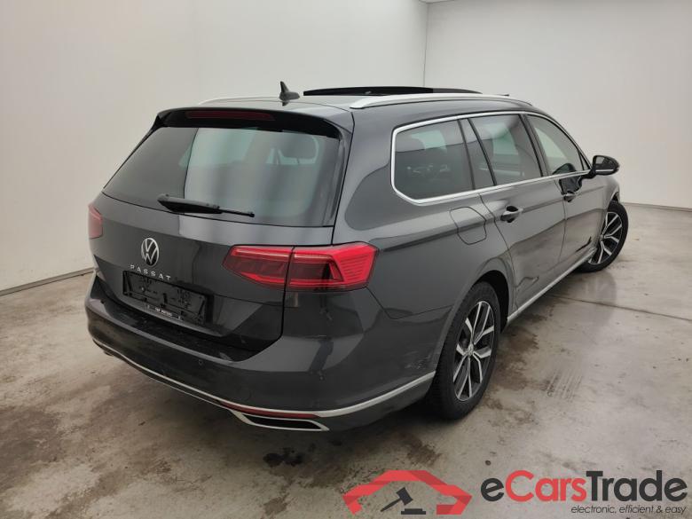 Volkswagen Passat Variant 2.0 TDI SCR 110kW Elegance Business 5d #2