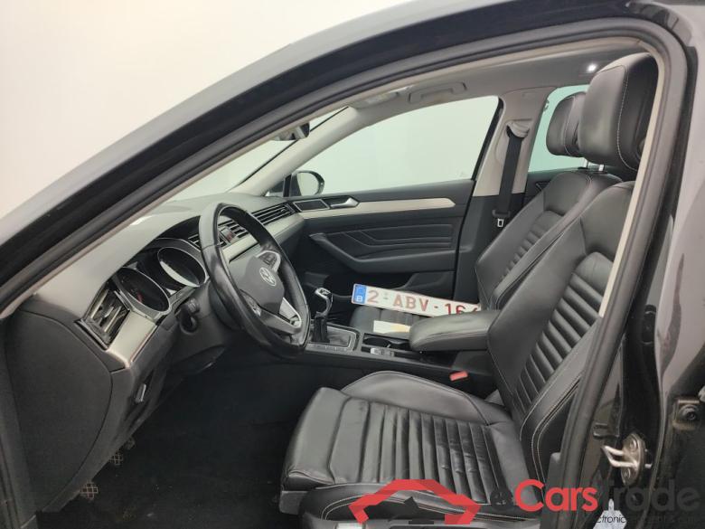 Volkswagen Passat Variant 2.0 TDI SCR 110kW Elegance Business 5d #3