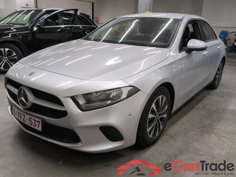 MERCEDES - MER A BERLINE 180d 116PK 7G-DCT Business Solution & Smartphone Integration