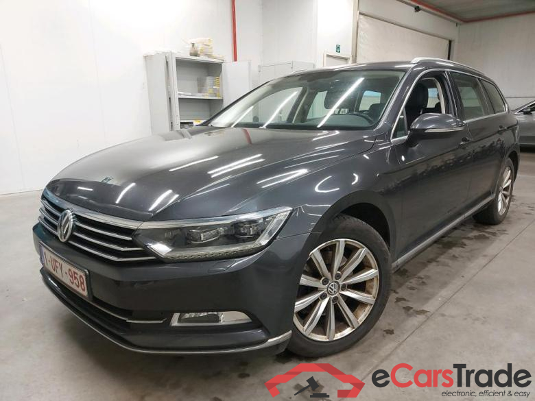 VOLKSWAGEN - VW  PASSAT VARIANT TDI 150PK Highline Business With Nappa Leather & Electric Foldable Traile rHook