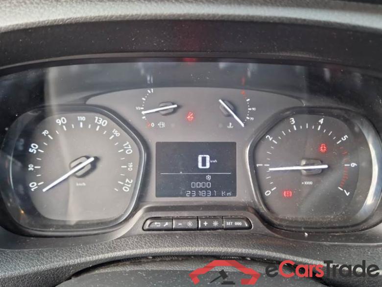 PEUGEOT EXPERT / 2016 / 4P / FURGONE 2.0 BLUEHDI 120 PREMIUM STANDARD #4