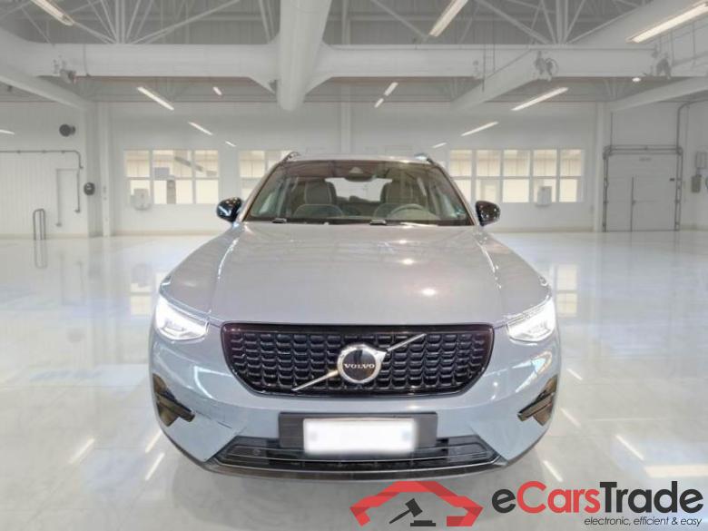 VOLVO XC40 / 2021 / 5P / SUV T4 RECHARGE PLUG-IN AUTO PLUS DARK #6
