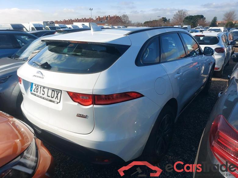 JAGUAR F-Pace / 2015 / 5P / todoterreno 2.0L i4D AWD Automático R-Sport #2