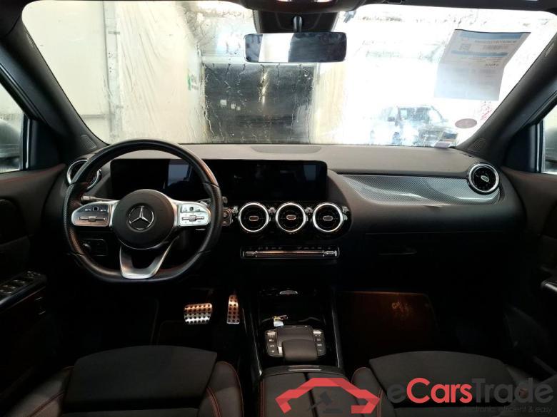 MERCEDES-BENZ GLA / 2020 / 5P / SUV 1.3 GLA 200 AMG LINE DCT #5