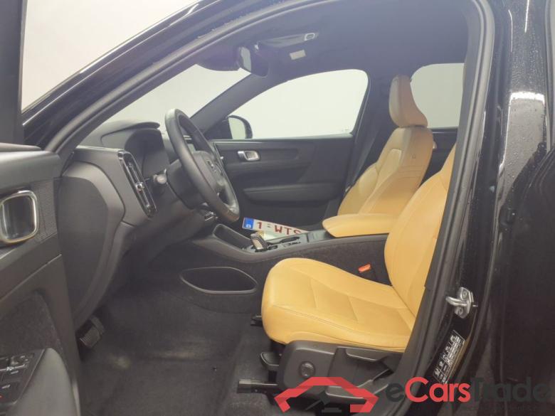 Volvo XC40 D3 Geartronic Momentum Pro 5d #3