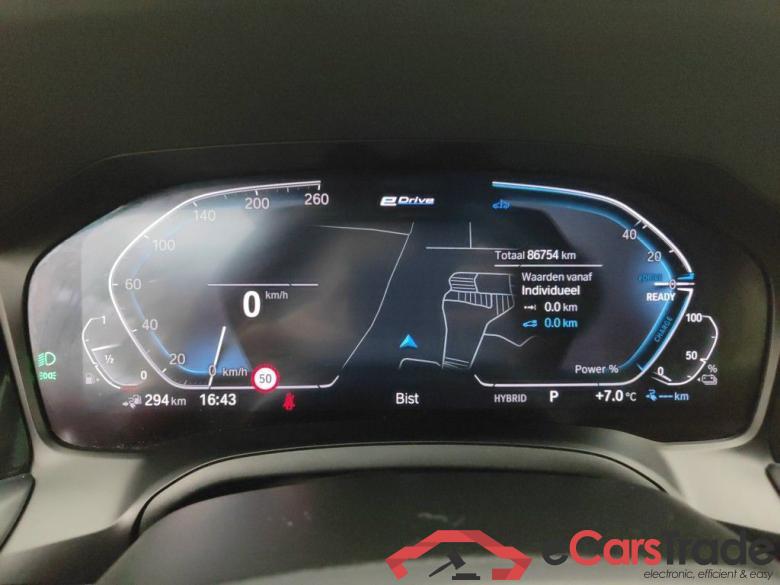 BMW 3 Reeks Touring 330e xDrive (215 kW) 5d #6