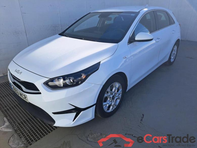 KIA Ceed / 2021 / 5P / berlina con portón 1.0 T-GDi 74kW (100CV) Drive #1