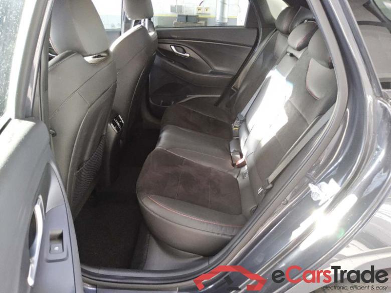 Hyundai i30 (PD)(01.2017->) DE - LimS5 1.5 T-GDI Mild-Hybrid EU6d, N Line Mild-Hybrid (EURO 6d)(OPF), (Facel #5