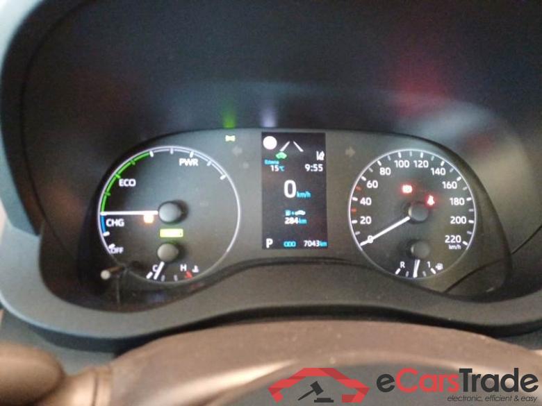 TOYOTA YARIS / 2020 / 5P / BERLINA HYBRID BUSINESS MY21 #4