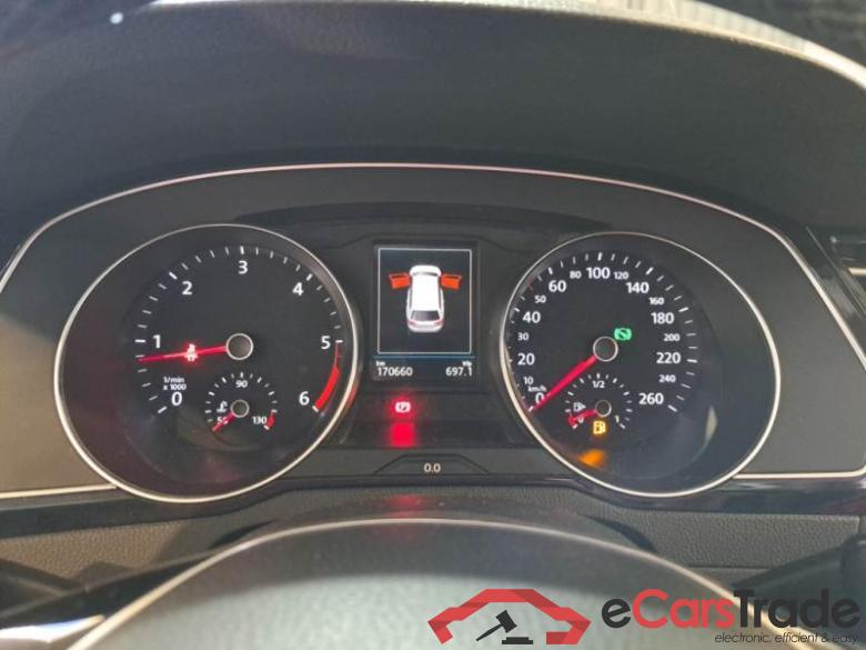 VOLKSWAGEN PASSAT / 2014 / 5P / STATION WAGON VARIANT 1.6TDI 88KW BUSINESS BMT DSG #4