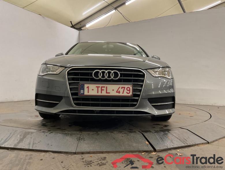 AUDI A3 Audi A3 3 portes Attraction 1.6 TDI ultra  81(110) kW(ch) 6 vitesses #4