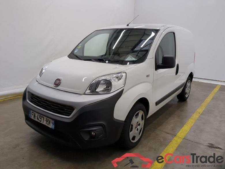 FIAT Fiorino / 2016 / 4P / Fourgonnette 1.3 Multijet 80 Pack Professional Nav #1