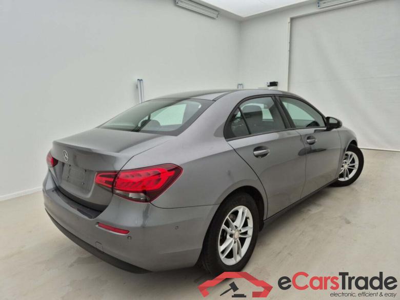 MERCEDES-BENZ A-KLASSE SEDAN 180D BUSINESS SOLUTION DCT #2
