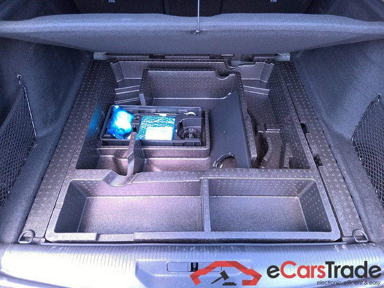 Peugeot 308 SW Allure SW 1.2 Micro hybride Essence/Electrique 136hp #5