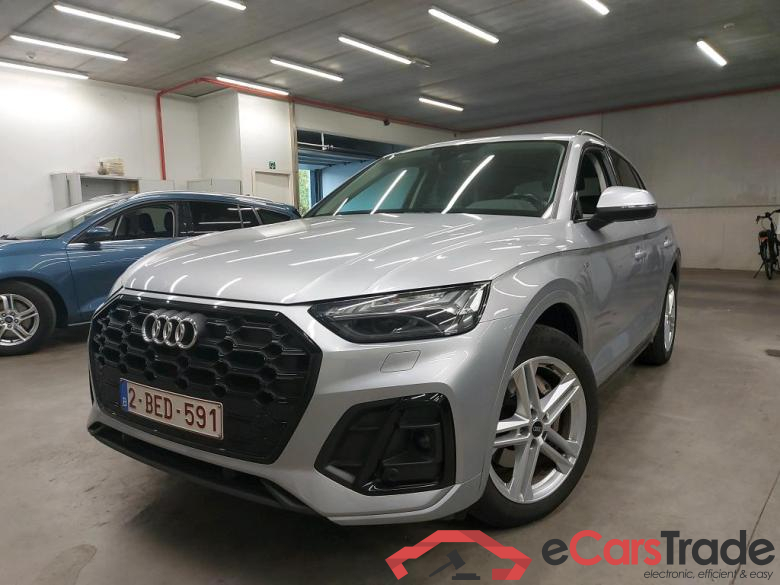 AUDI - AUD Q5 30 TDI 136PK S-Tronic S Line Business Edition Pack Platinum With Sport Seats & Assistance Tour & City