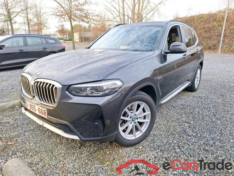 BMW - BMW X3 xDrive30e 272PK Business Edition With Vernasca Heated Seats & Travel Pack & Parking Asisstant & Pano Roof &  Towing Hook * HYBRID *