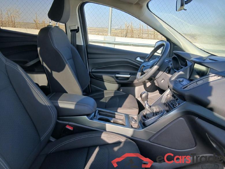 FORD Kuga / 2016 / 5P / todoterreno 1.5 EcoBoost 88kW 4x2 Trend+ (CX) #6