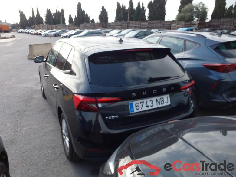 SKODA Fabia 1.0 TSI 85kW (115CV) DSG 7 vel. Automático Selection #2