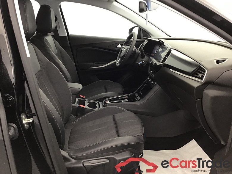 Opel Grandland GS 1.2 GASOLINE 130hp #6