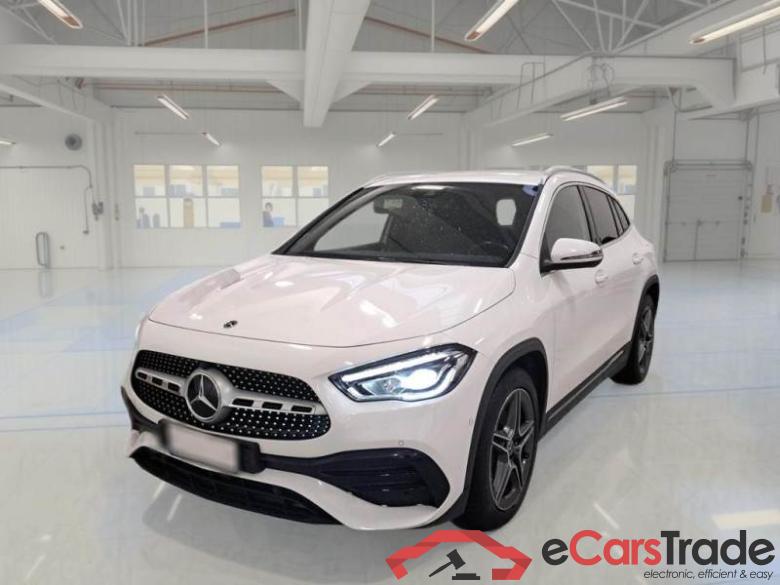 MERCEDES-BENZ GLA / 2020 / 5P / CROSSOVER GLA 200 AUTOMATIC PREMIUM #1