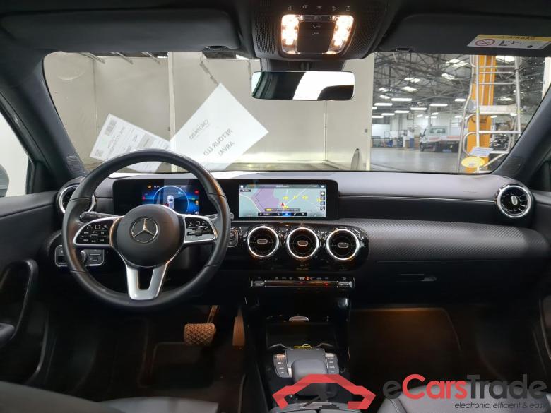 MERCEDES-BENZ Classe A Compact / 2018 / 5P / Berline A 180 d Business Line 8G-DCT #5