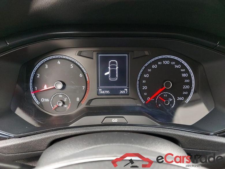 Volkswagen T-Roc 1.5 TSI DSG 5d #6