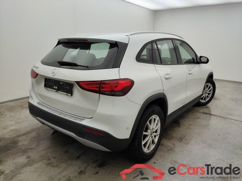 Mercedes-Benz GLA GLA 180 d Business Solution Essential 5d #2