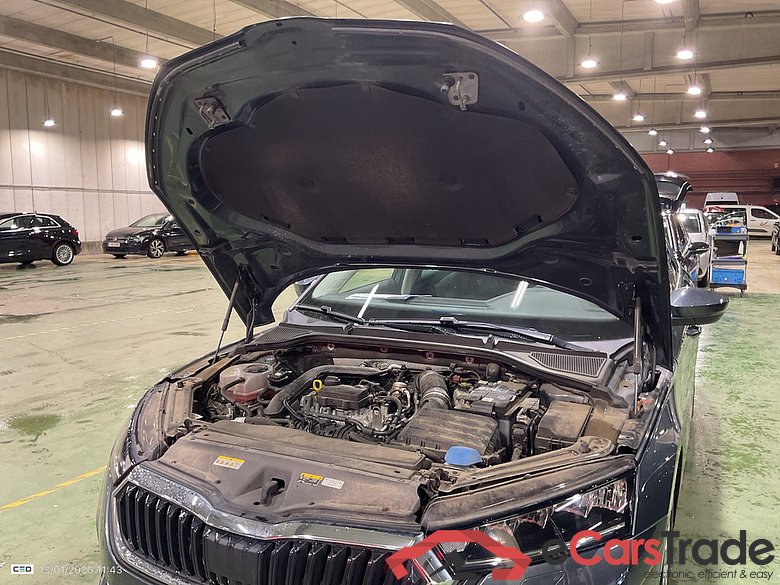 SKODA OCTAVIA COMBI 1.0 TSI MHEV 81KW DSG CLEVER #6