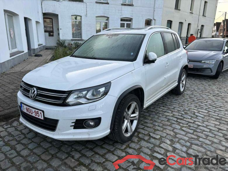 VOLKSWAGEN Tiguan Tiguan Sport & Style 1.4 TSI BlueMotion Technology 92 kW (125 ch) 6 vitesses manuel