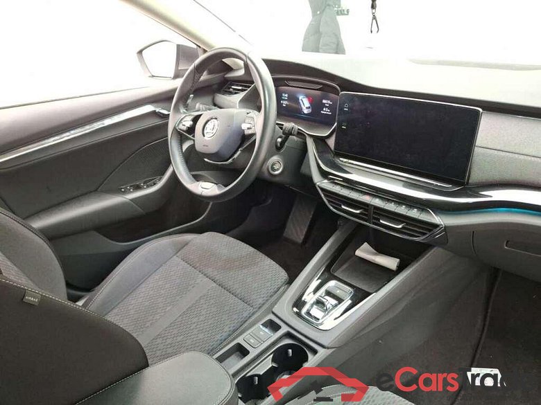 SKODA Octavia Combi 1.5 e-TSI Business Edition Plu #3