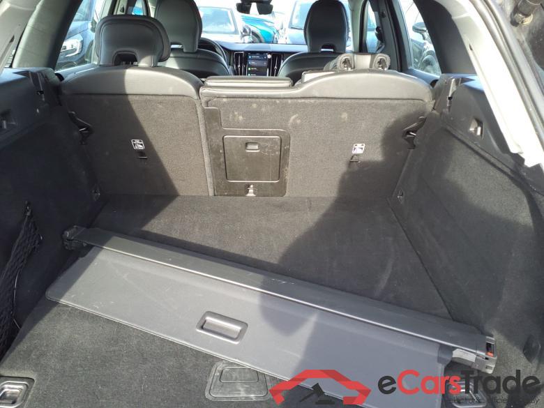 VOLVO XC60 2.0 T6 253+145cv PLUS #2