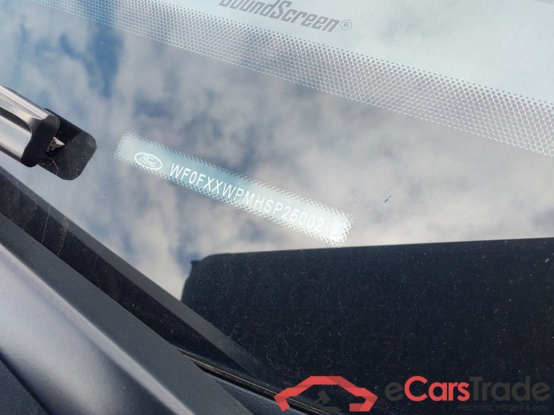 FORD Kuga 2.5 243CV Automático    ST-LINE X #5