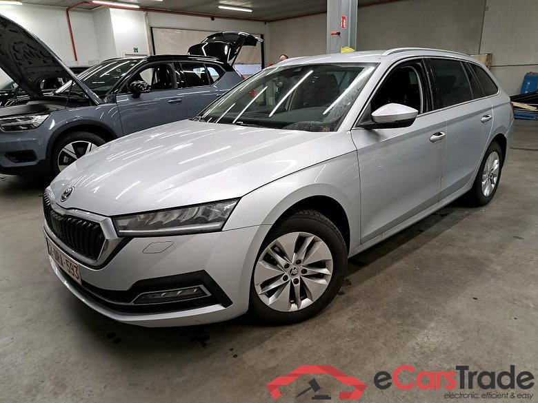 SKODA - SKO OCTAVIA COMBI CRTDI 115PK Clever Pack Corporate With Heated Seats