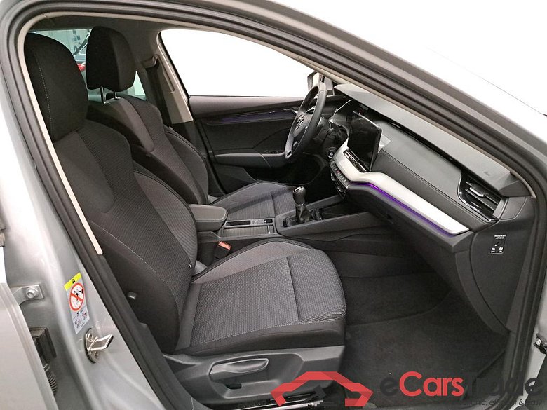 SKODA - SKO OCTAVIA COMBI CRTDI 115PK Clever Pack Corporate With Heated Seats #3