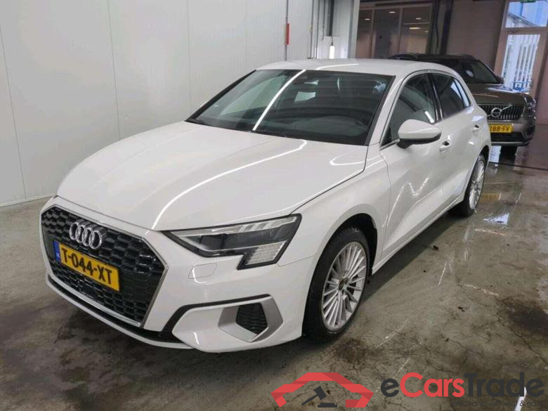AUDI A3 Sportback 30 TFSI Adv edition