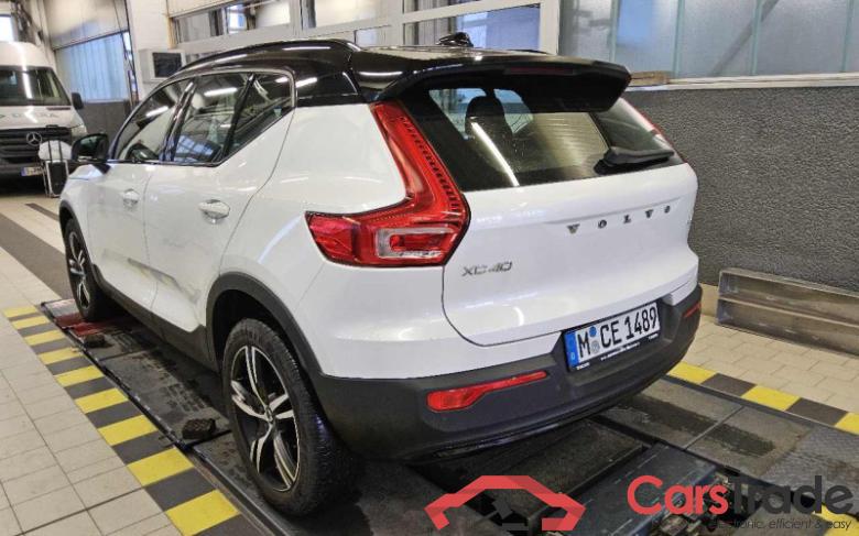 Volvo XC40 (2017->) DE - SUV5 B4 2WD EU6d, R-Design (EURO 6d), 2020 - 2022 #4