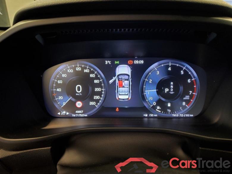 Volvo XC40 (2017->) DE - SUV5 B4 2WD EU6d, R-Design (EURO 6d), 2020 - 2022 #6