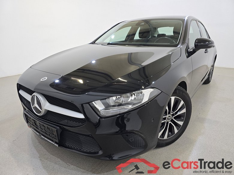 Mercedes-Benz A 180d Aut. Widescreen Navi KeylessGo Camera Klima PDC ...
