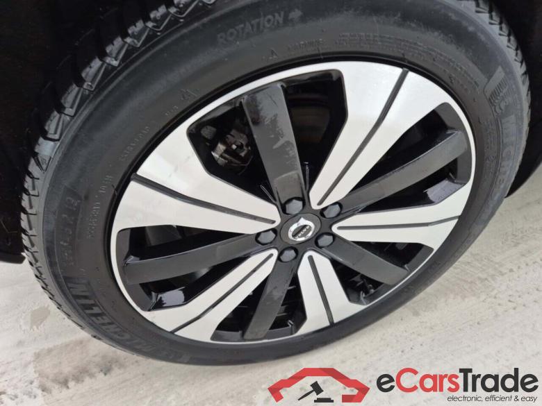 VOLVO XC40 RECHARGE CORE #5