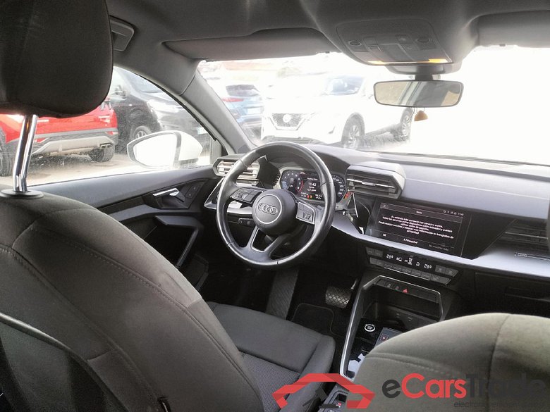 AUDI A3 / 2020 / 5P / berlina con portón Sportback 30 TFSI 81kW (110CV) S tronic #4