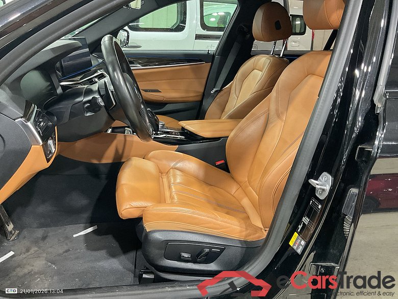BMW 530e Plug-In Hybrid M-Sport Aut. LED-Xenon LC-Pro Navi-Pro Sport-Leather KeylessGo Camera Klima PDC ... #4