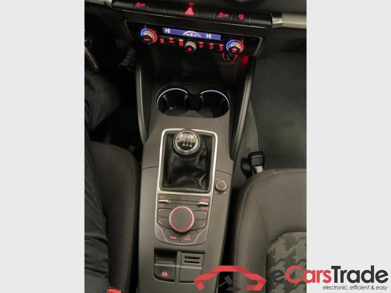 AUDI A3 Sportback Audi A3 Attraction  Sportback 2.0 TDI  110(150) kW(ch) 6 vitesses #4