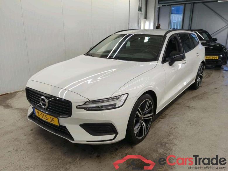 VOLVO V60 2.0 B3 Mom. Adv. #1