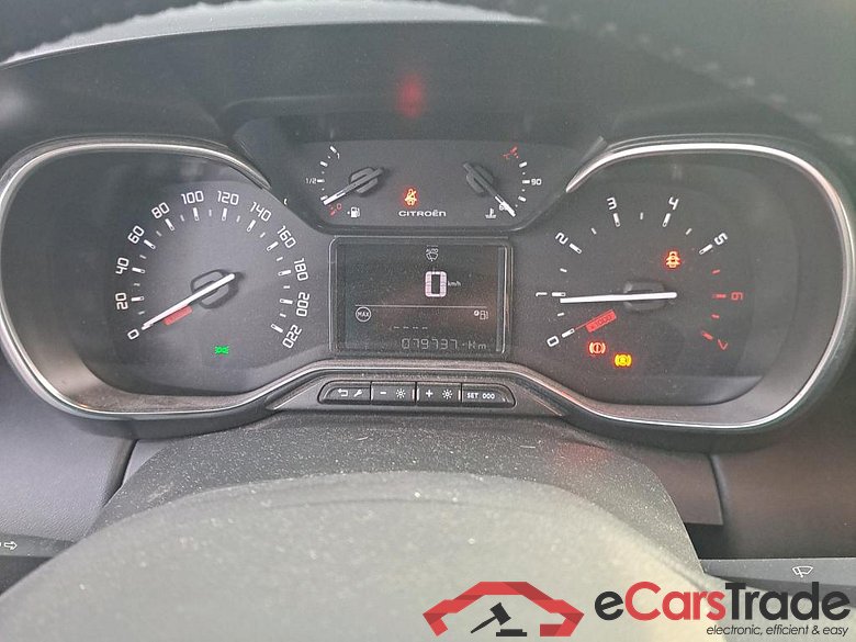 CITROEN C3 Aircross / 2017 / 5P / todoterreno PureTech 81kW (110CV) S&S SHINE #4