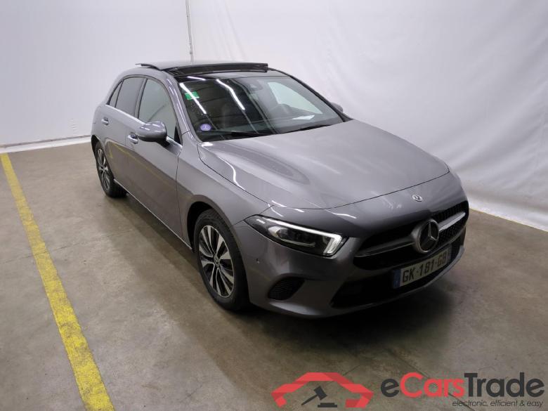 MERCEDES-BENZ Classe A Compact / 2018 / 5P / Berline A 250 e Business Line 8G-DCT #2