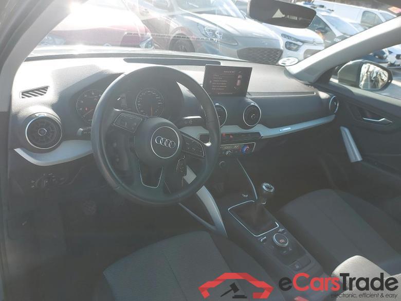 AUDI Q2 / 2016 / 5P / todoterreno Design 30 TFSI 85kW (116CV) #3