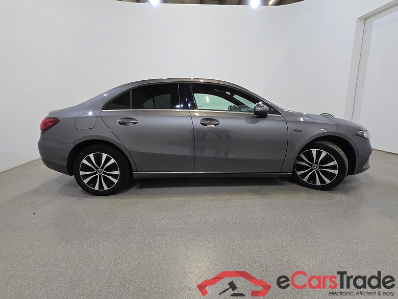 Mercedes A 250e PHEV Aut. LED-Xenon Widescreen Navi 1/2 Sport-Leather KeylessGo Camera Klima PDC ... #5