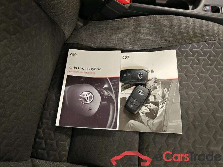 Toyota Yaris Cross 1.5 Hybrid First Edition Automaat 5d #4